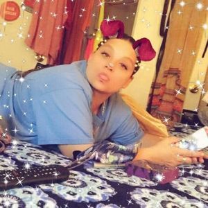 Meet your Posher, Claudine